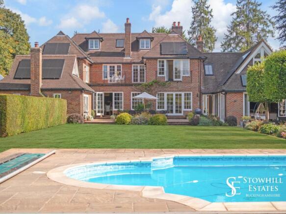 Back of house + pool