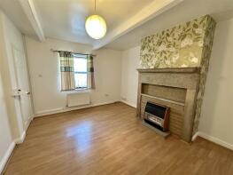 78, High Street, Heckmondwike WF16 0AJ