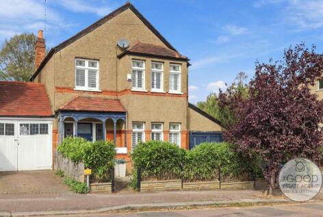 The Avenue, Loughton IG10 4PX