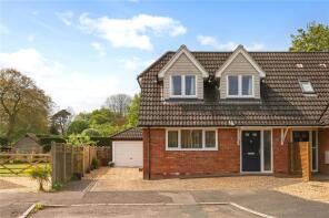 4a, Oakway, Bentley, Farnham GU10 5LR
