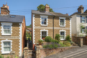 9, Cheselden Road, Guildford GU1 3SB