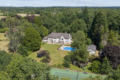 Ford Road, Chobham, Surrey, GU24