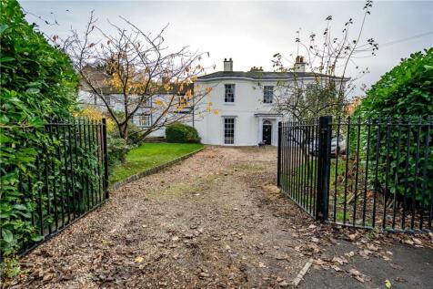 2 Grimsby Road, Caistor, LN7