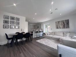 5, Hares Hill Close, Horsham RH12 3XX