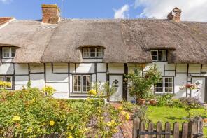 2 The Thatched Cottages, Sydenham Road, Sydenham, Chinnor OX39 4LT