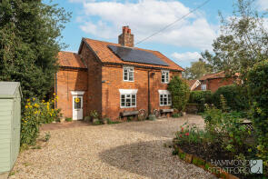 Stanton, Swaffham Road, Dereham NR19 2LY