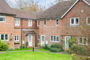 8, Moorfield, Mill Road, Dorking RH5 4NZ
