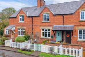 3, Cust Cottages, Ellesmere Road, Ellesmere SY12 9AS