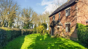 Skinners Farm House, Skinners Lane, Harleston IP20 9PX