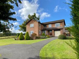 Oak Meadow, St Cybi Rise, Usk NP15 1TW