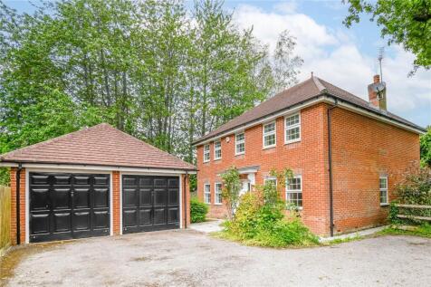 Maurice Way, Marlborough, Wiltshire, SN8