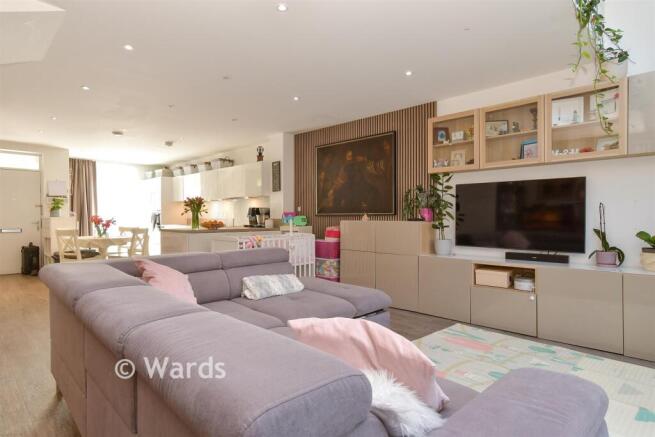 Kitchen/Lounge/ Dining Area