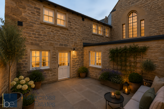 Private Courtyard