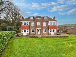 Flat 3, 52 Trevethan, Carlisle Road, Eastbourne BN20 7UD