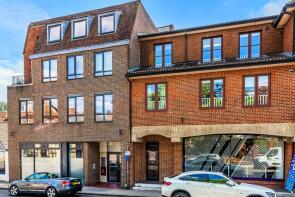 Flat 5, 9 Stocks House, North Street, Leatherhead KT22 7UX