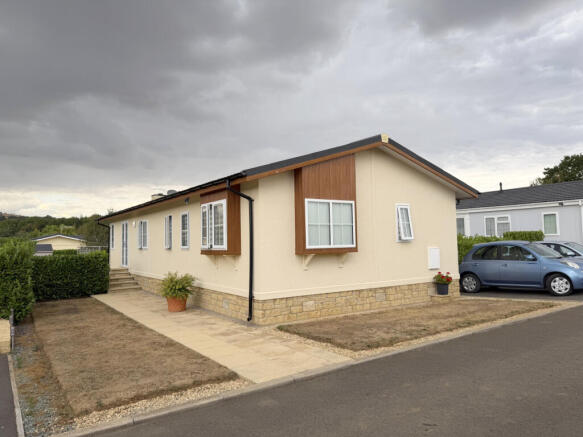2 Bedroom Park Home for Sale