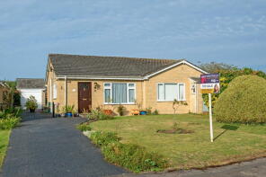 23, Fleetwood Close, Corsham SN13 9TF