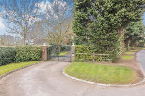 The Huddle, Castle Lane, Birmingham B46 2RF