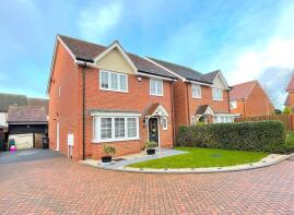 8, Greengage Close, Colchester CO5 0FS