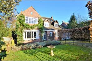 Orchard Croft, Little Back Lane, Daventry NN11 6GE