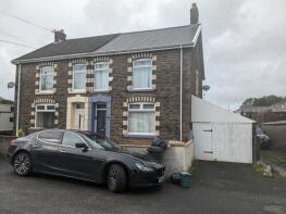 3, Gron Road, Ammanford SA18 1HD
