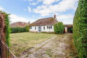 3, Westside, Tillington GU28 9AL