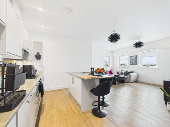 Kitchen & Lounge
