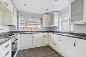 5, Tennacott Heights, Bideford EX39 4DH