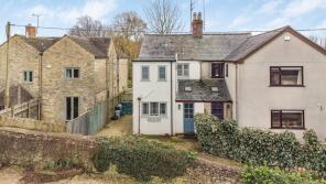 4, Laurel Cottages, Post Office Square, Cirencester GL7 6HE