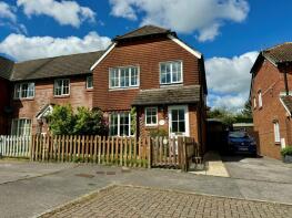 7, Lions Field, Oakhanger, Bordon GU35 9LA