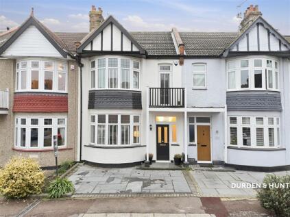 Lord Roberts Avenue, Leigh-On-Sea, SS9