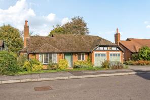 17, Bishops Drive, East Harnham, Salisbury SP2 8NZ