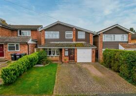 14, Hazelgrove, Alveley WV15 6JW