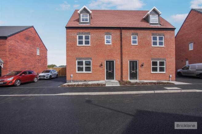 5 Coe Close - Front.jpeg