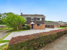 14, St Peters Way, Mickle Trafford, Chester CH2 4EJ