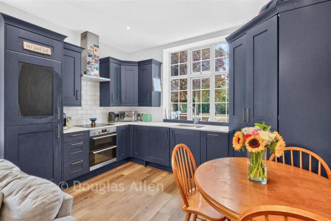 Lounge/Kitchen