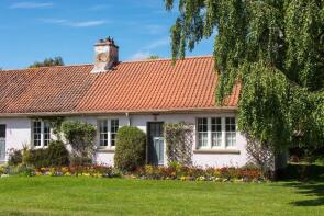 3, Long Row, Main Street, Tyninghame, Dunbar EH42 1XL