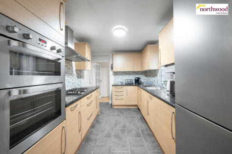 Cassiobridge Road, Watford, WD18