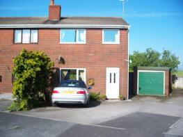 6, Westfields, Stoke-on-trent ST10 3ED