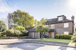 2, Admirals Walk, Chichester PO18 9LB