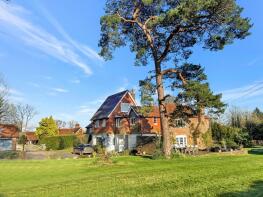 Friendly Green, Station Road, Edenbridge TN8 7DU