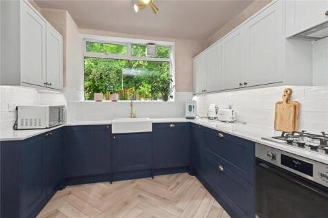 Queenswood Gardens, Leeds, West Yorkshire