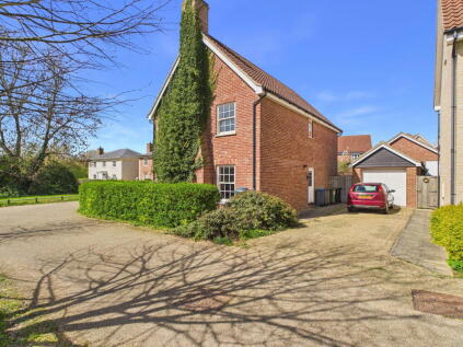 Warren Avenue, Saxmundham