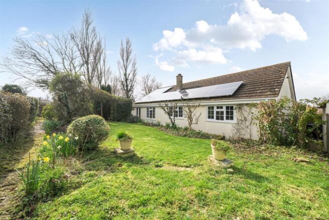 Garden to house