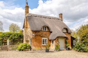 Woodbine Cottage, Road Through Rockbourne, Fordingbridge SP6 3NH