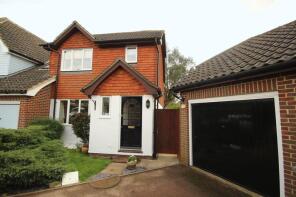 4, Dukes Meadow, Tonbridge TN11 8LW