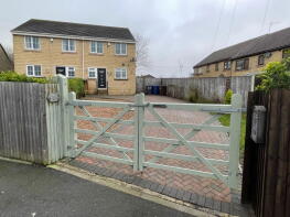 56, Middlecliffe Drive, Crow Edge, Sheffield S36 4HB