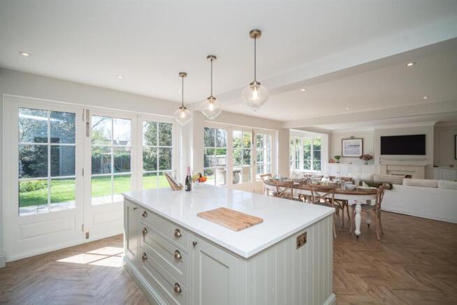 Kitchen/Dining Room
