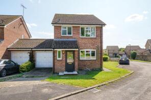 10, Paddock Close, Winchester SO21 3EQ