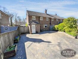 11, Moors Close, Christchurch BH23 6AL